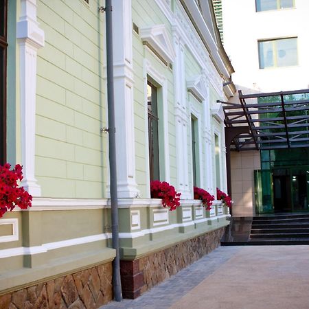 Hotel Belvedere Botoşani Exterior foto